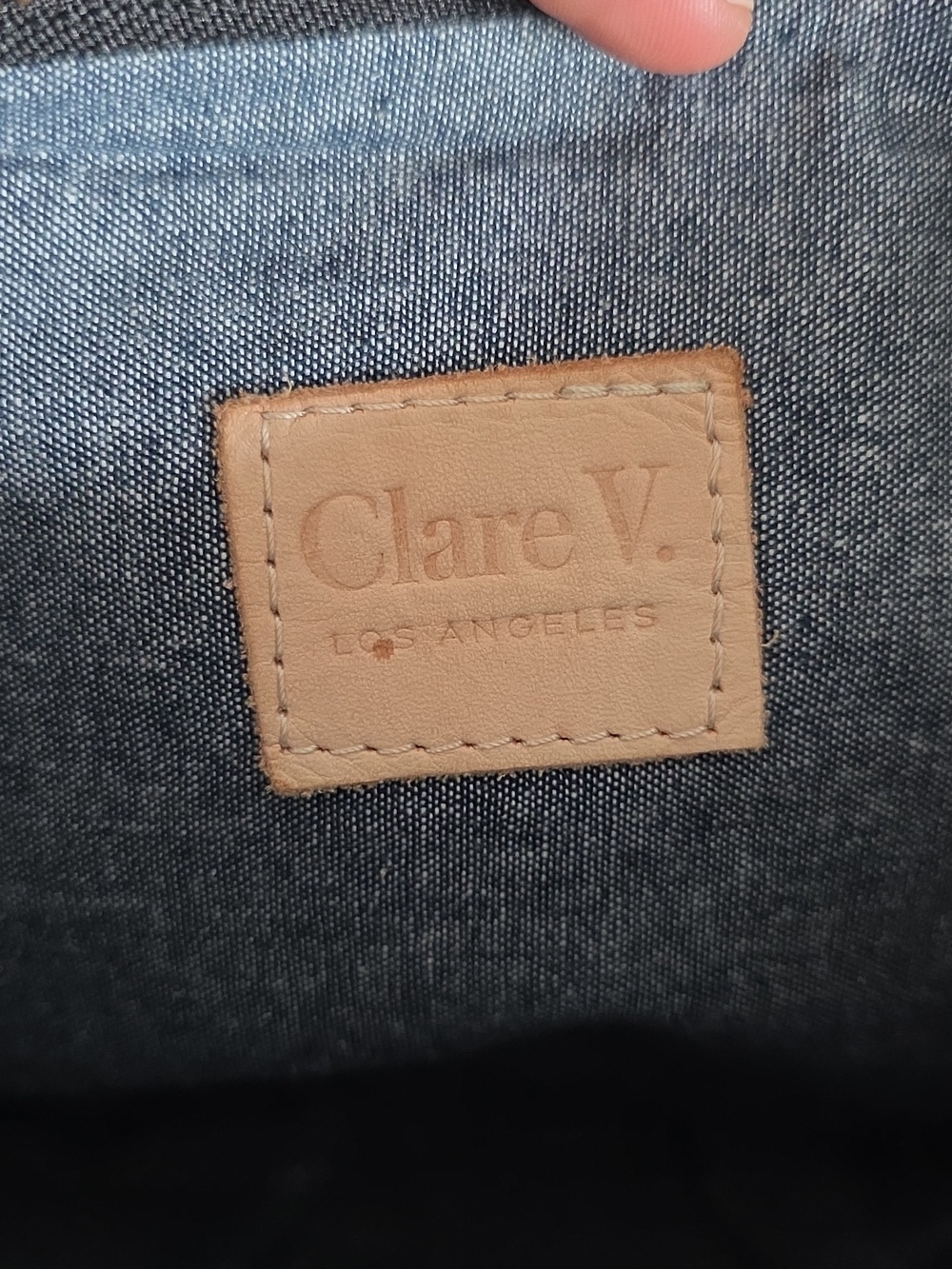Clare V Petit Moyen Messenger - Picture 11 of 11